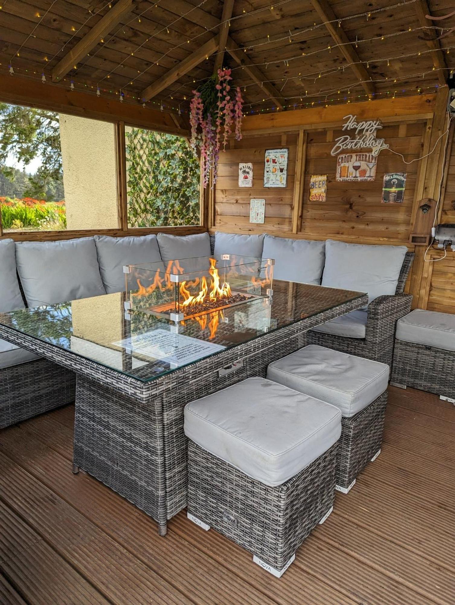 Finn Village "Mountain View Cottage" Private Garden, 9-Seater Hot Tub, Firepit & Pizza Stove Drymen Exterior foto